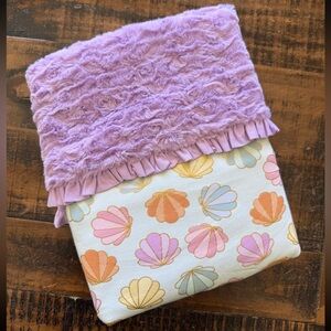 NEW Clamilla Posh Peanut minky blanket